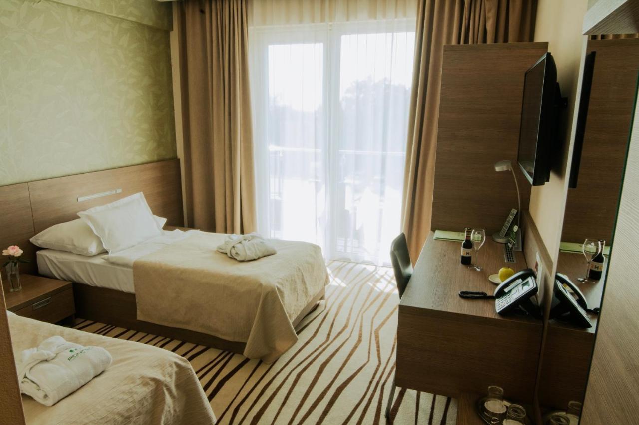 Hotel Ponteo - Activity Park บราติสลาวา ภายนอก รูปภาพ